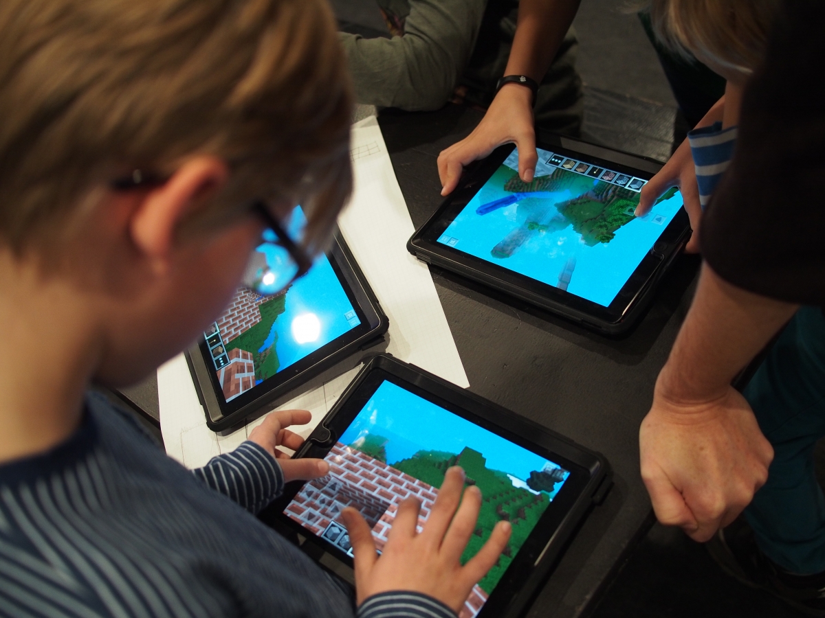 Spielend Lernen Minecraft Kinder; (c)Ulrich Tausend